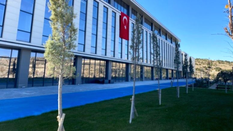 Konya’da Üniversite Skandalı: Öğretim Görevlisi Öğrencileri Dolandırdı İddiası