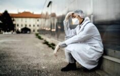 Türkiye’den Yurt Dışına Göç Eden Doktor Sayısı Alarm Veriyor!