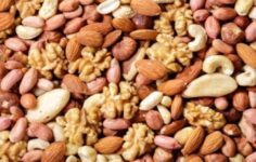 Uzun ve Sağlıklı Yaşamın Sırrı Kuruyemişlerde mi Saklı? Ceviz, Fıstık ve Kaju’nun Ötesinde!