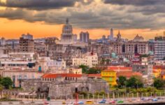 Küba Çöküşte: Milyonlar Hayaller Ülkesini Terk Ediyor!