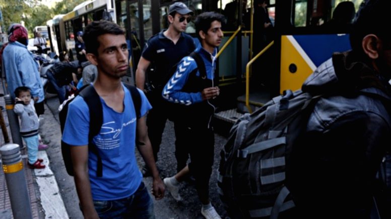 TSK 130 Bin Mülteciyi Askerliğe Mi Alıyor? İddialar ve Cevaplanması Gereken Sorular