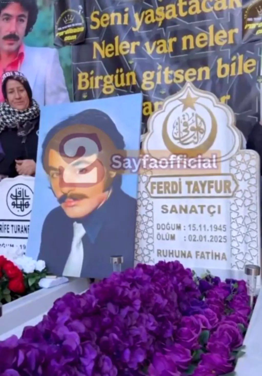 Arabesk Müziğin Efsanesi Ferdi Tayfur, 80. Yaş Gününde Kabri Başında Anıldı