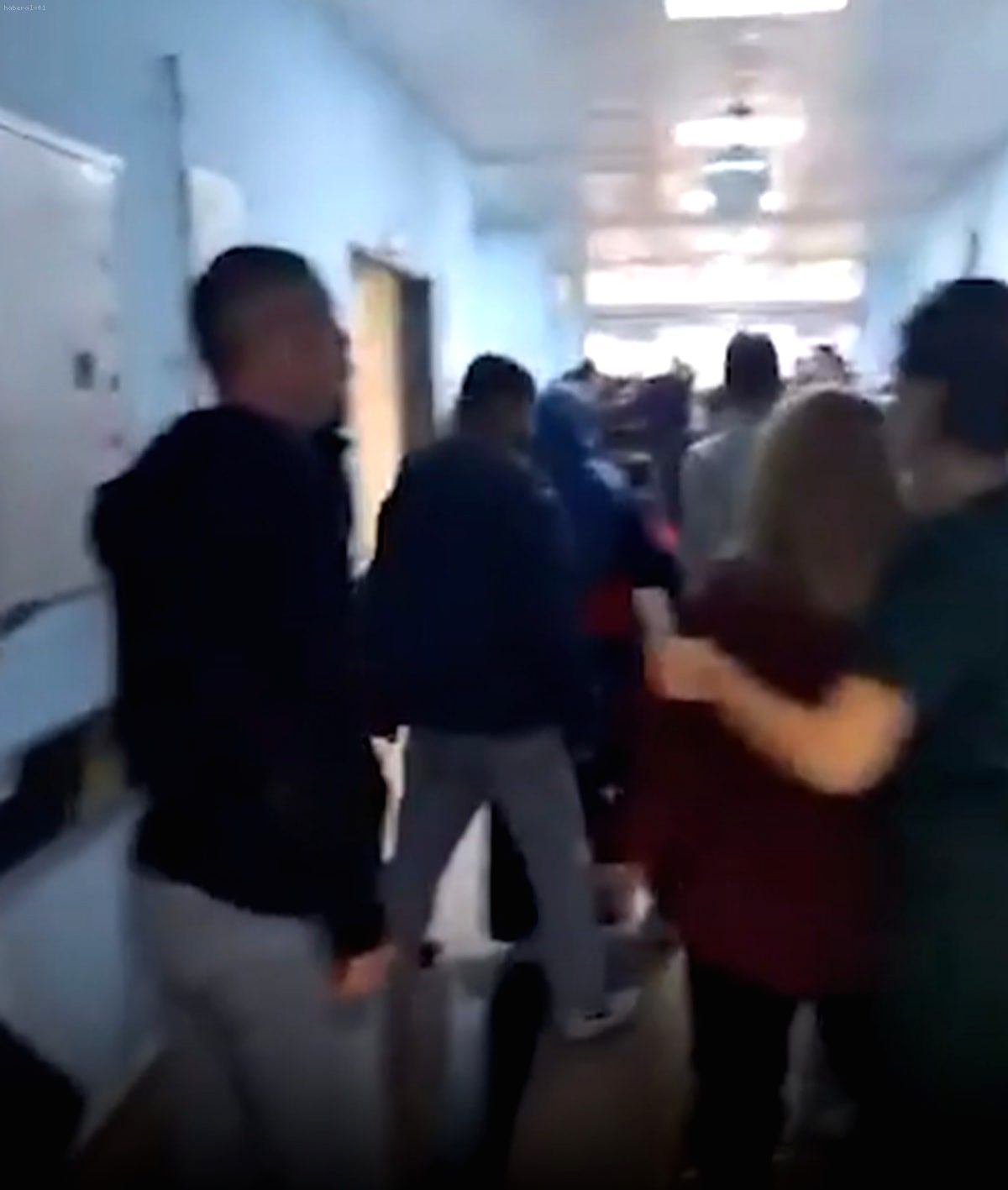 Bingöl'de Zehirlenme Alarmı: Öğrenciler Hastaneye Kaldırıldı