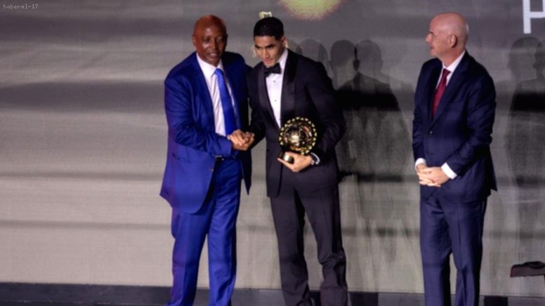 Achraf Hakimi Afrika’da Yılın Futbolcusu Seçildi! Osimhen ve Salah’ı Tahtından Etti