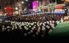 25 Kasım’da Kadınlardan Taksim’e Yürüyüş: Polis Ablukası ve Direniş