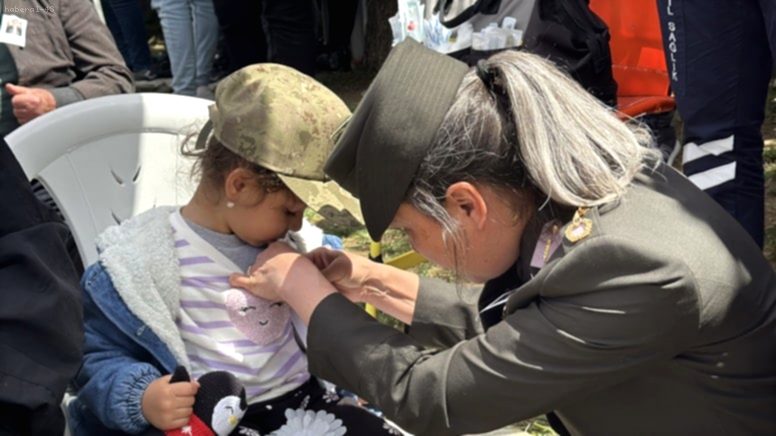 Alya’nın Sözleri Yürekleri Dağladı: “İğne Babaya Batmasın!”