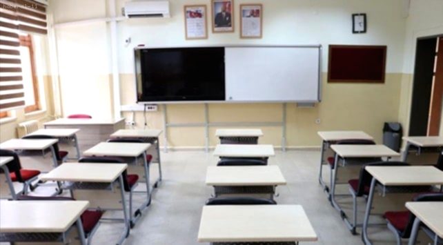 MEB'in Ara Tatil Kararı Tartışma Yarattı: Veliler Ne Diyor?