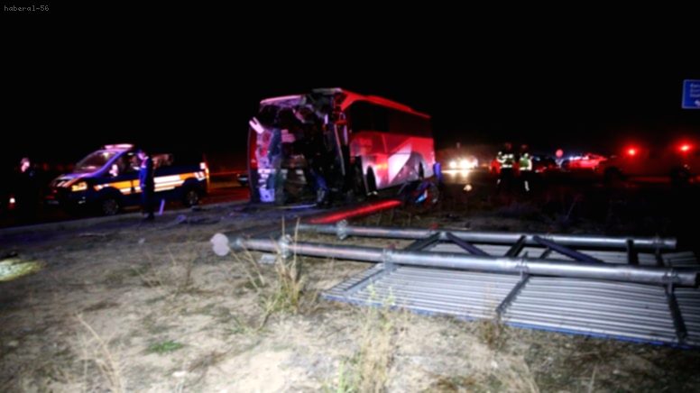 Denizli’de Feci Kaza: Otobüs ve Minibüs Çarpıştı, 10 Yaralı
