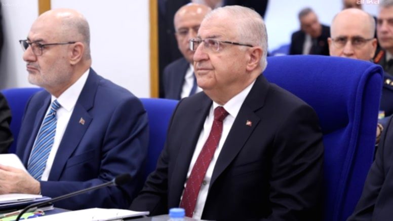 Yaşar Güler’den Tartışma Yaratan Açıklamalar: Teğmen İhraçları ve ‘Atatürk’ün Askerleriyiz’ Sloganı