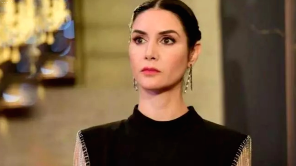 Ahu Yağtu Yeni Aşkıyla Görüntülendi: Cem Yılmaz'ın Eski Eşi, Genç Sevgilisiyle Beyoğlu'nda Yakalandı