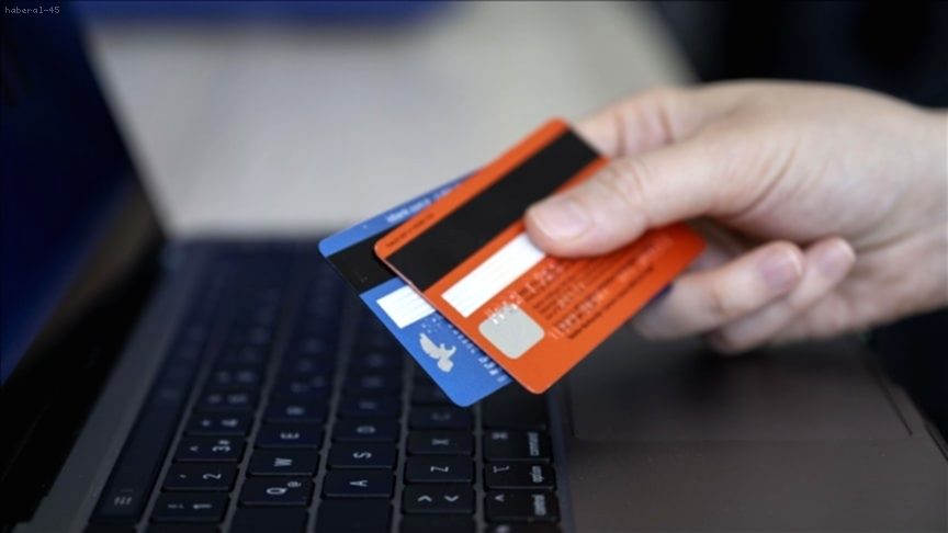 Kredi Kartıyla Ödeme Yapanları Dikkat: Fazla Alınan Ücreti Faizle Geri Alabilirsiniz!