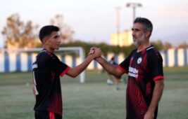 Hatay’da Baba-Oğul Aynı Takımda Ter Döküyor!