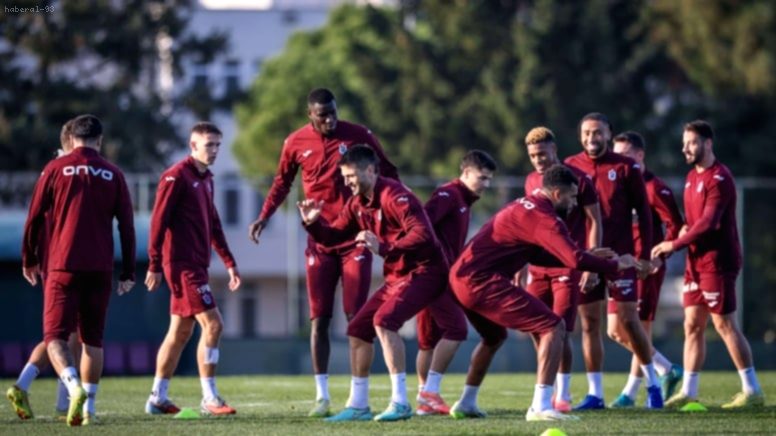 Trabzonspor, Başakşehir Deplasmanı İçin Hazırlıklarını Sürdürüyor
