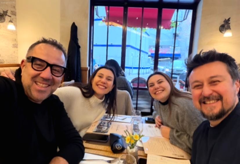 Ata Demirer ve Sevgilisi Dilara Alemdar'dan Paris'te Aşk Tazelediler