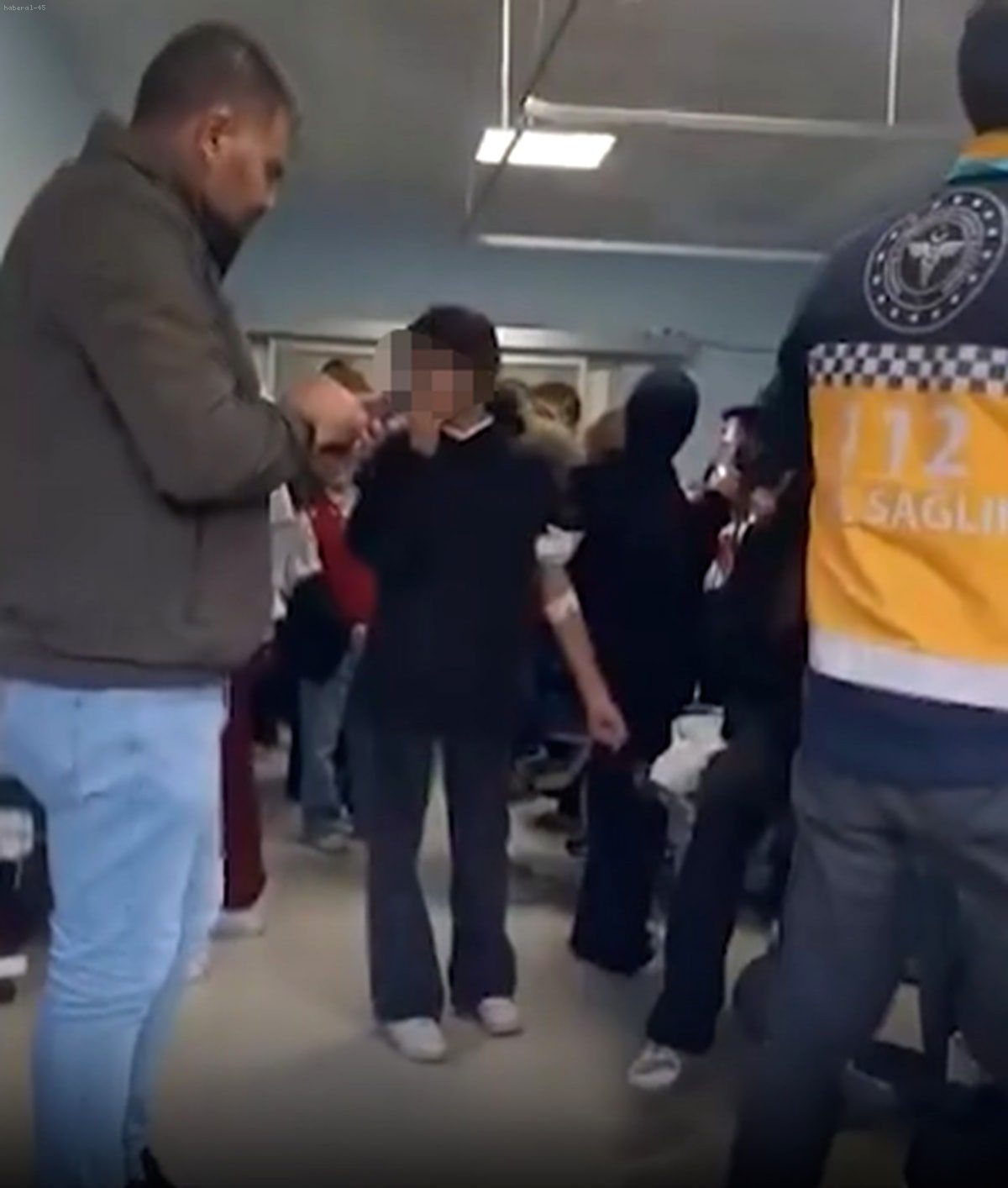 Bingöl'de Zehirlenme Alarmı: Öğrenciler Hastaneye Kaldırıldı