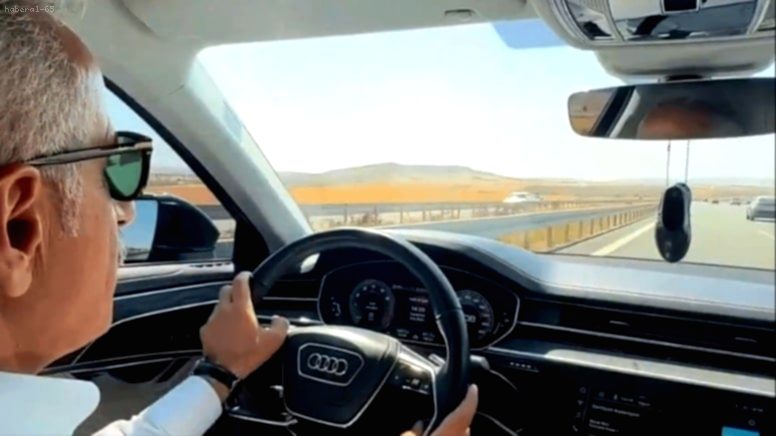 Ulaştırma Bakanı’nın Araç Tercihi Tartışma Yarattı: Otoyolda Audi, Meclis’te Togg!