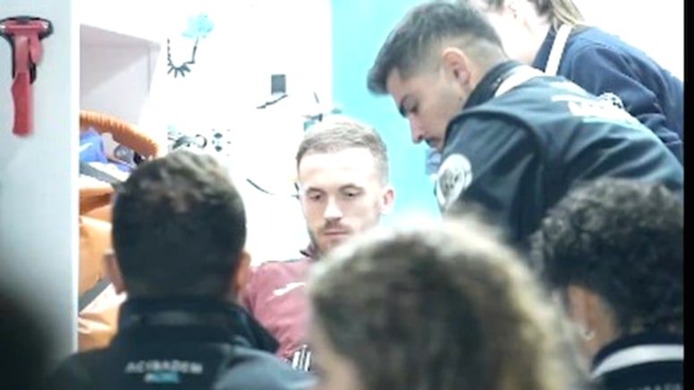 Edin Visca Sakatlanarak Hastaneye Kaldırıldı