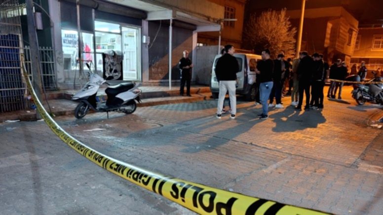 Adana’da Berber Dükkanı Silahlı Çatışmaya Sahne Oldu: 7 Yaralı