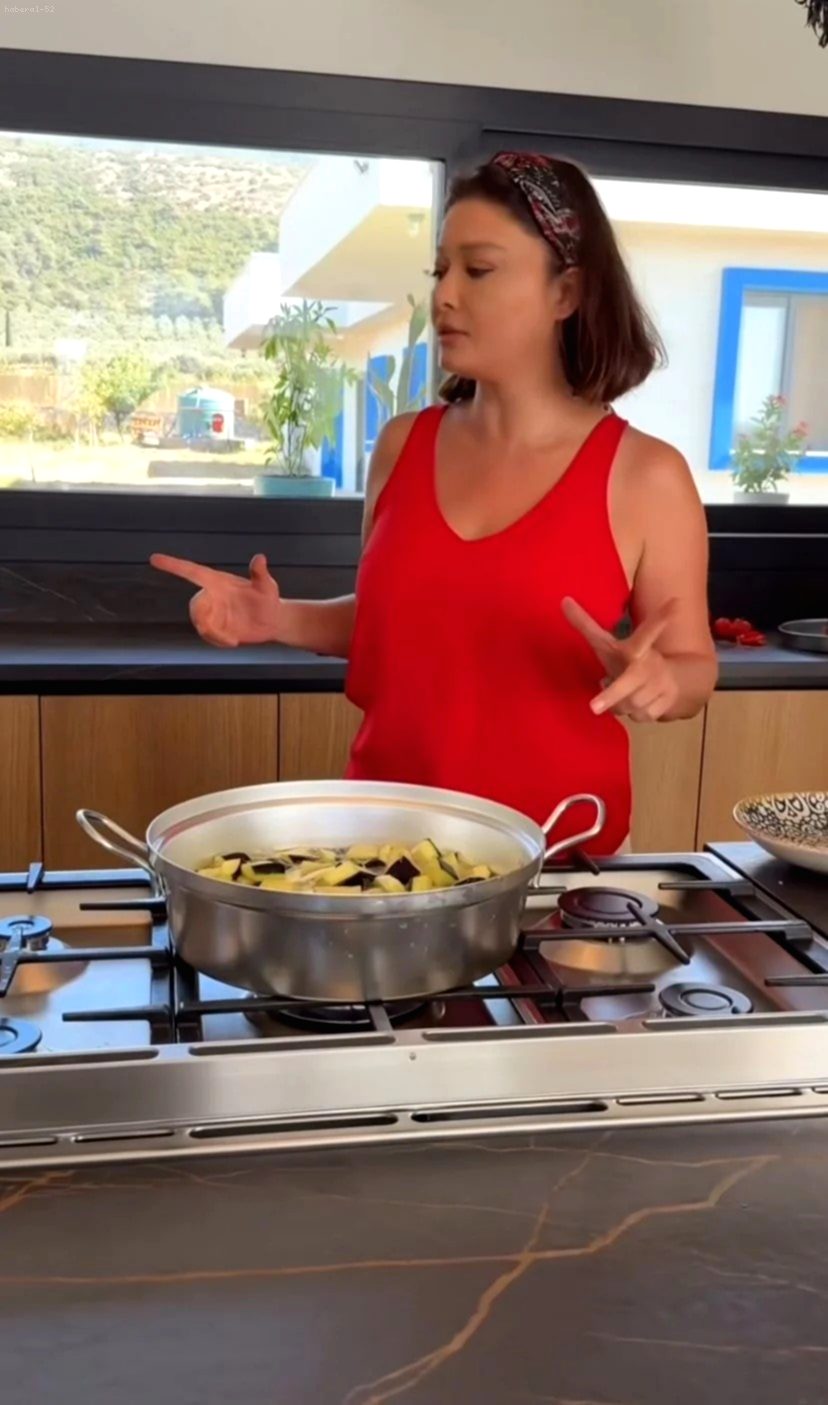 Nurgül Yeşilçay'dan Köy Hayatı Paylaşımları: İstanbul'u Neden Terk Etti?