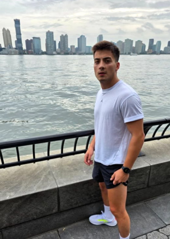 Melis İşiten'den Aşk İddialarına Net Yanıt! Yaş Farkı Gündem Olmuştu