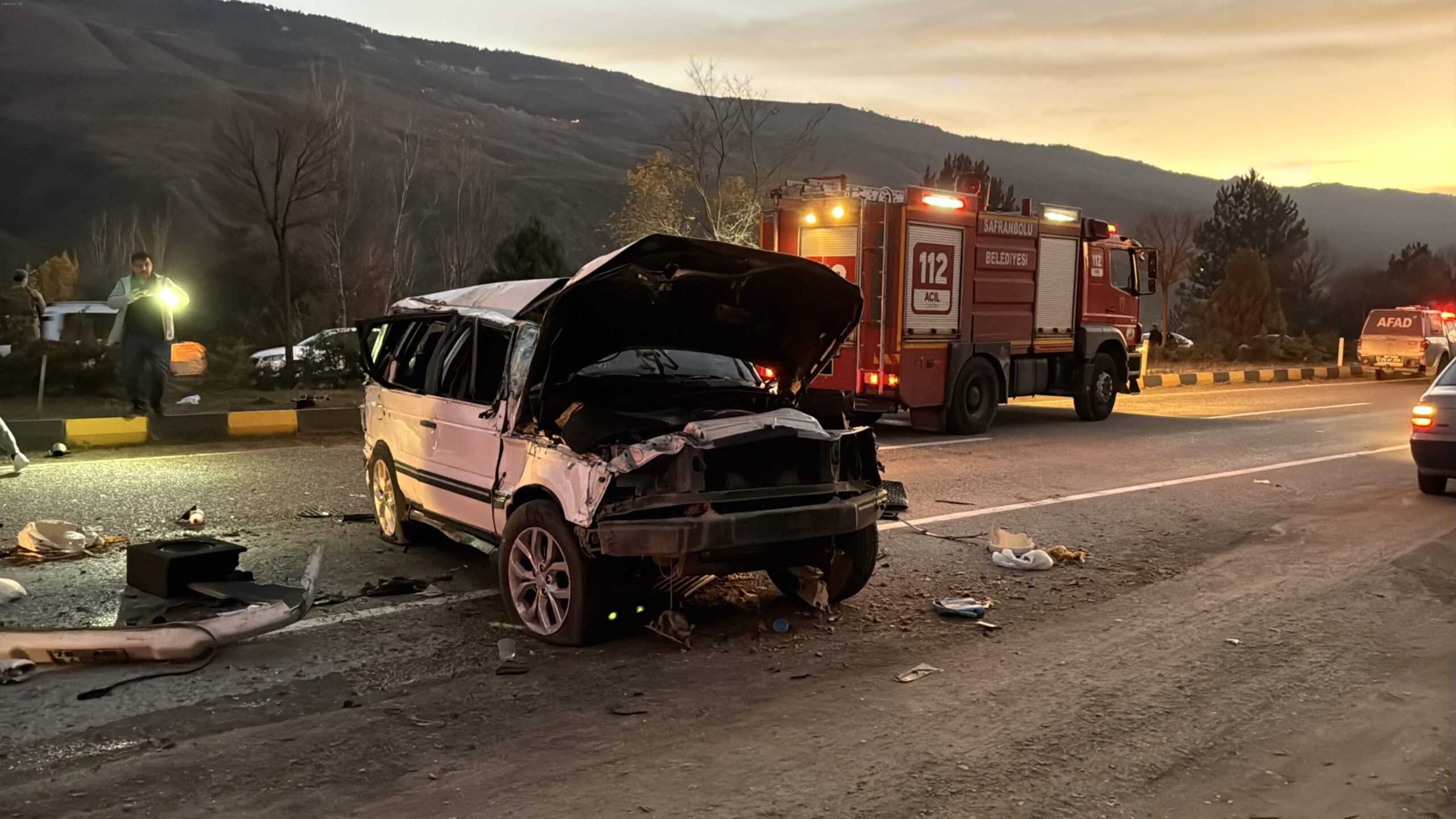 Karabük'te Feci Kaza: 1'i Çocuk 2 Ölü, 7 Yaralı