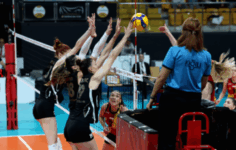 VakıfBank, Göztepe’ye Set Şansı Tanımadı! Sultanlar Ligi’nde Tam Gaz İlerliyor