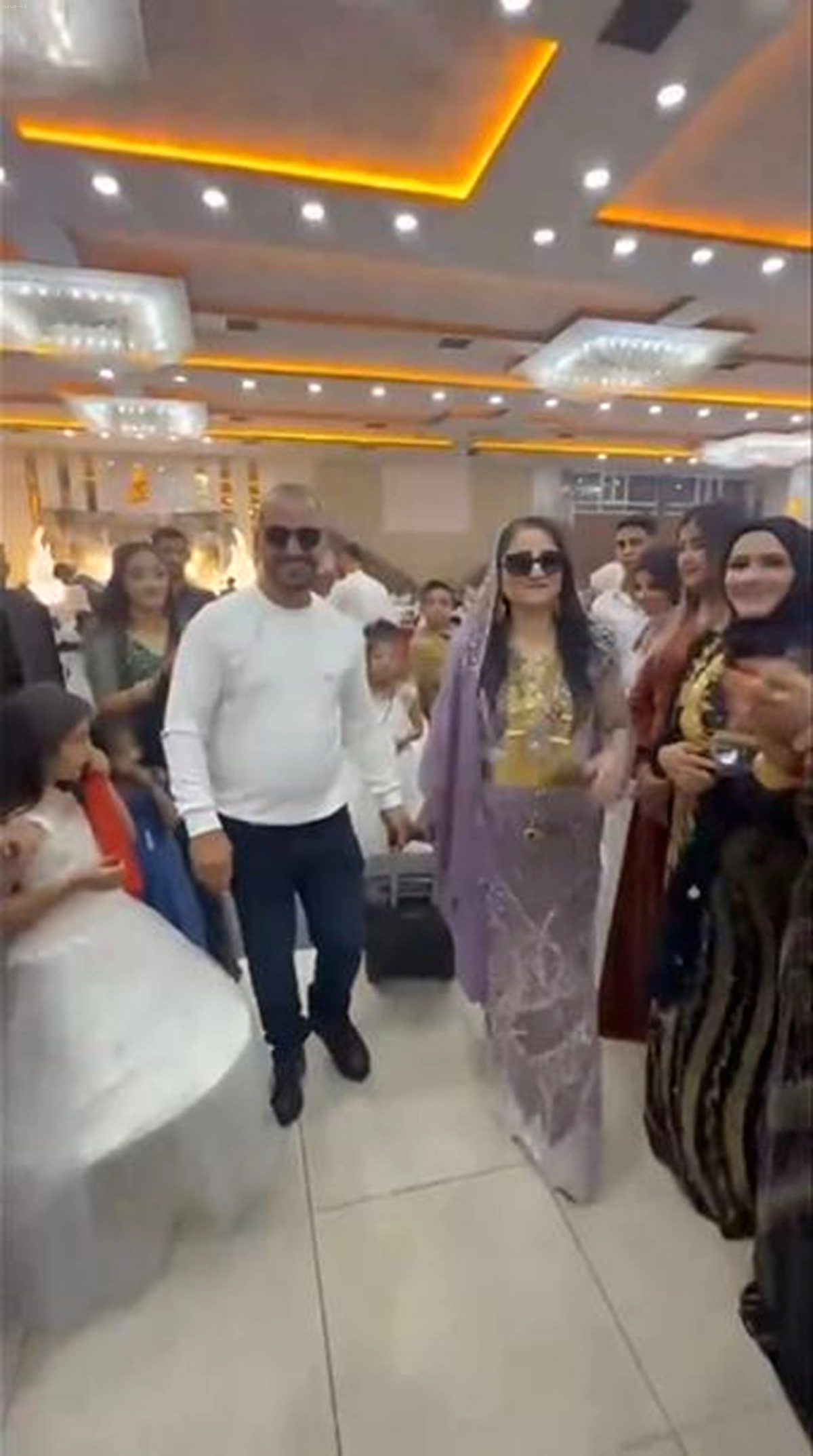 Kızıltepe’de Aşiret Düğününde Şaşırtan Takı Töreni: Valiz Dolusu Para Geldi!