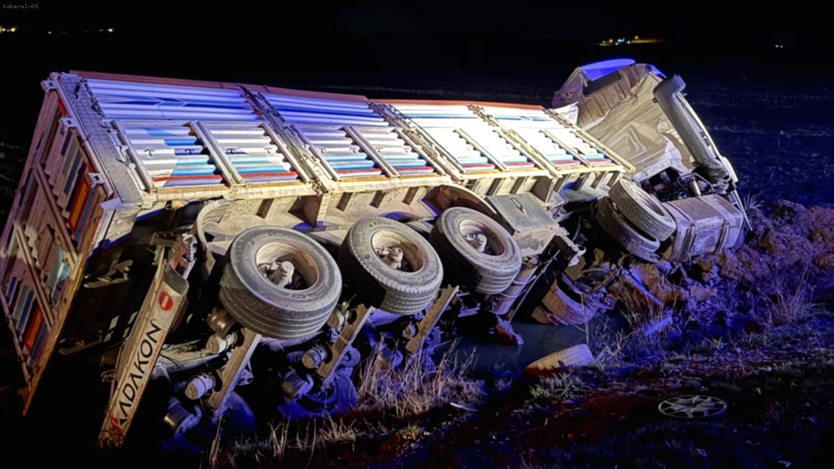 Diyarbakır'da Zincirleme Kaza: 5 Araç Karıştı, Ölü ve Yaralılar Var