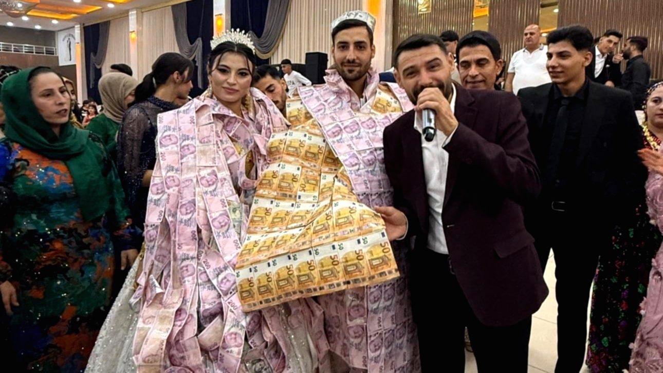 Kızıltepe'de Aşiret Düğününde Şaşırtan Takı Töreni: Valiz Dolusu Para Geldi!