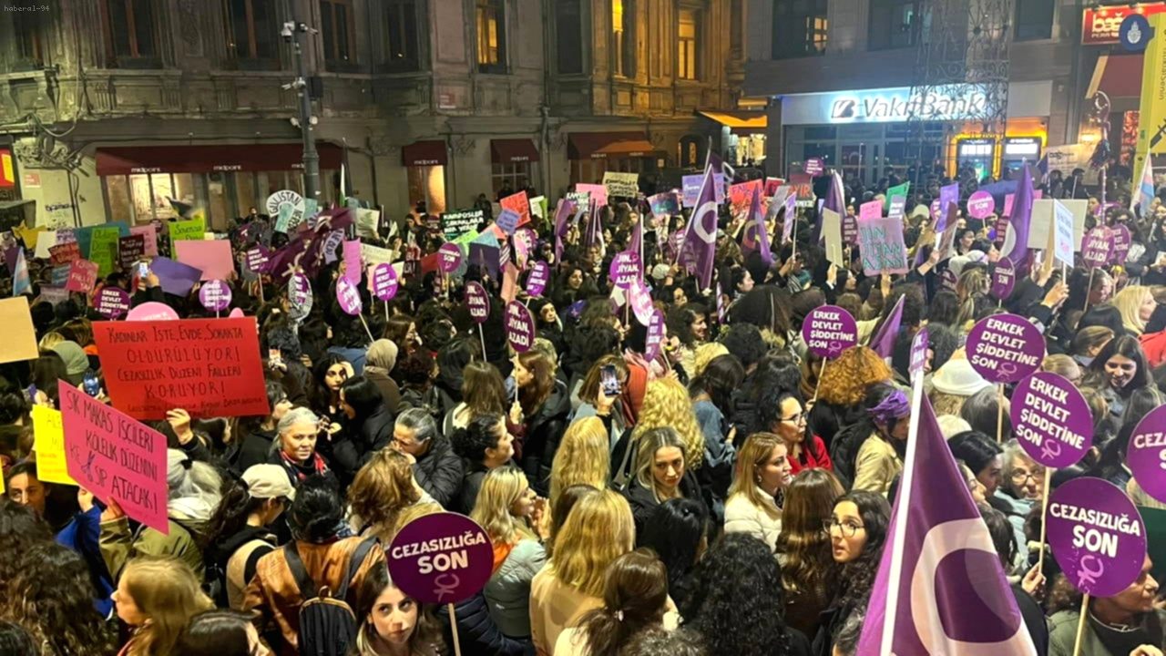 25 Kasım'da Kadınlardan Taksim'e Yürüyüş: Polis Ablukası ve Direniş