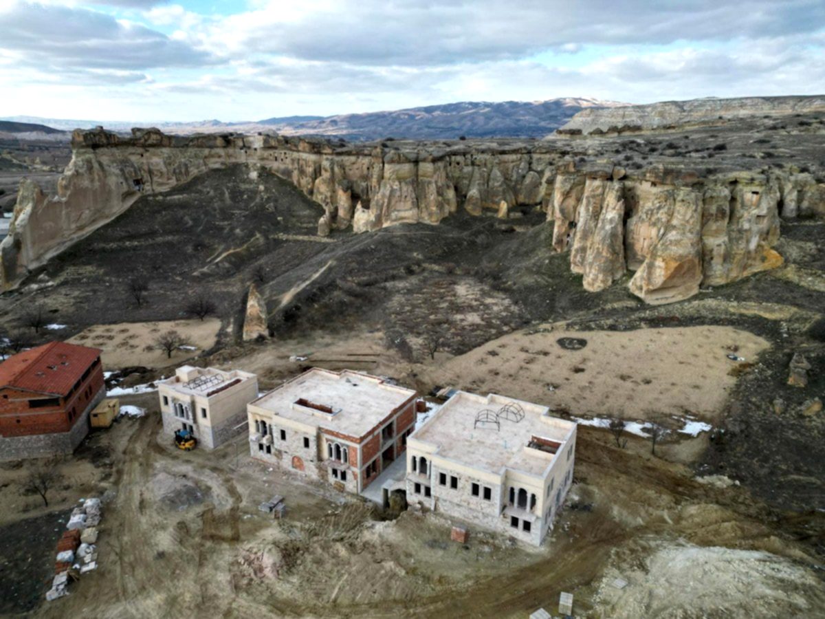 Kapadokya'da Peribacalarına Hançer: Kaçak Yapılaşma Tarihi Mirası Tehdit Ediyor