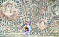 İznik’te Kanalizasyon Kazısından Çıkan Mozaikte Çalışmalar Devam Ediyor