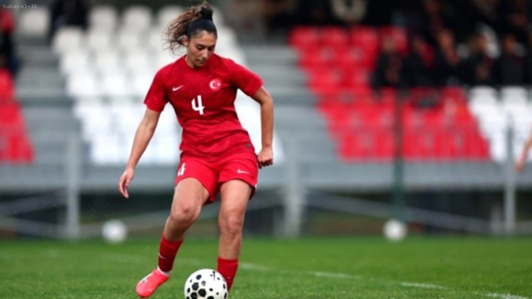 A Milli Kadın Futbolcu Selin Cemal Başdüdükçü West Ham United Forması Giyecek!