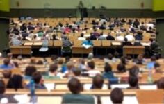 İzmir Ekonomi Üniversitesi’ni Sarsan Siber Skandal: Kız Öğrencilerin Bilgileri İzinsiz Paylaşıldı!