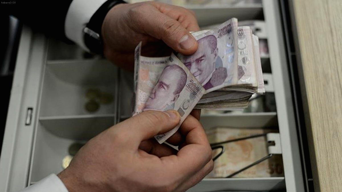 Memur ve Memur Emeklilerinin Ocak Ayı Maaş Farkı Ne Zaman Hesaplara Yatacak?